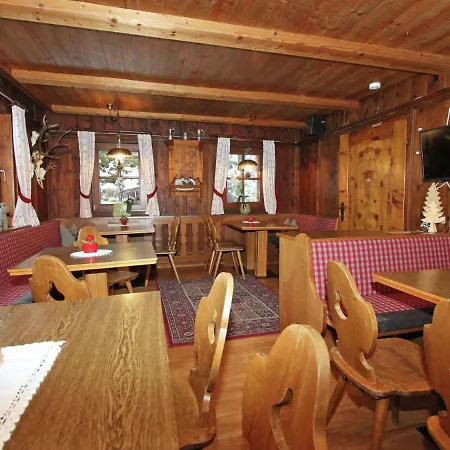 Cozy Chalet In Tyrol Near Area * מאיירהופן