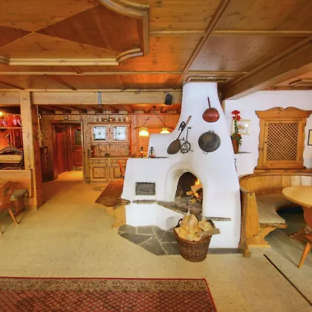 Cozy Chalet In Tyrol Near Area בקתה