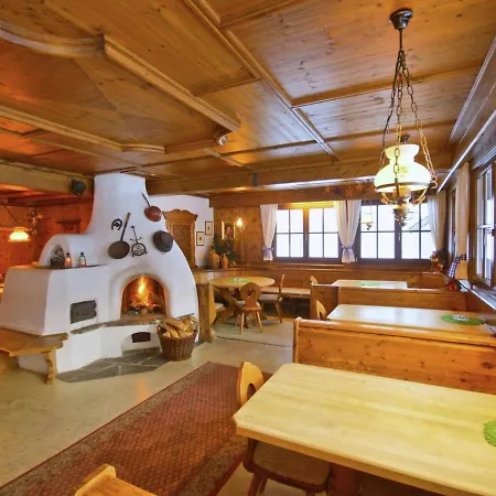בקתה Cozy Chalet In Tyrol Near Area מאיירהופן